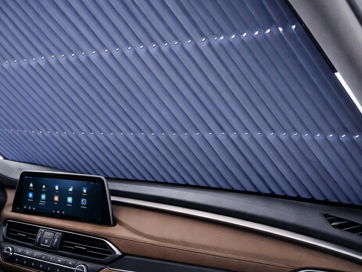 Retractable Car Windshield Sunshade – 160 × 70 cm